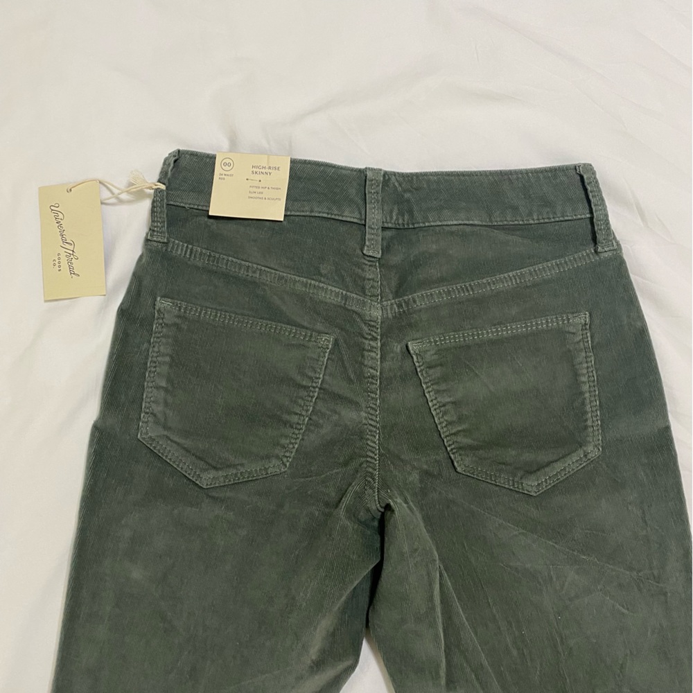 Universal Thread Goods Co. Green Corduroy High Rise Skinny Green Pants - Picture 8 of 13
